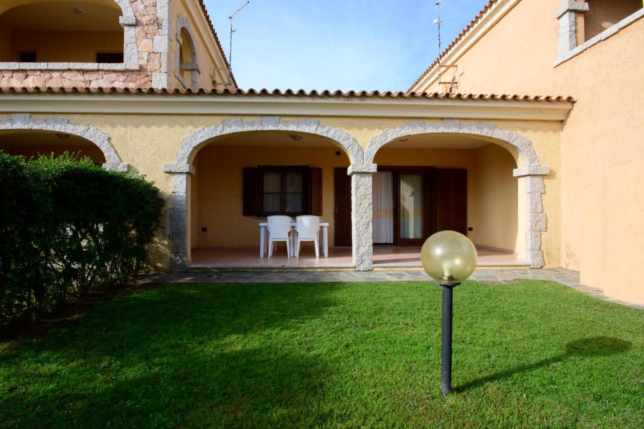 Ville Del Mar San Teodoro  Exterior foto