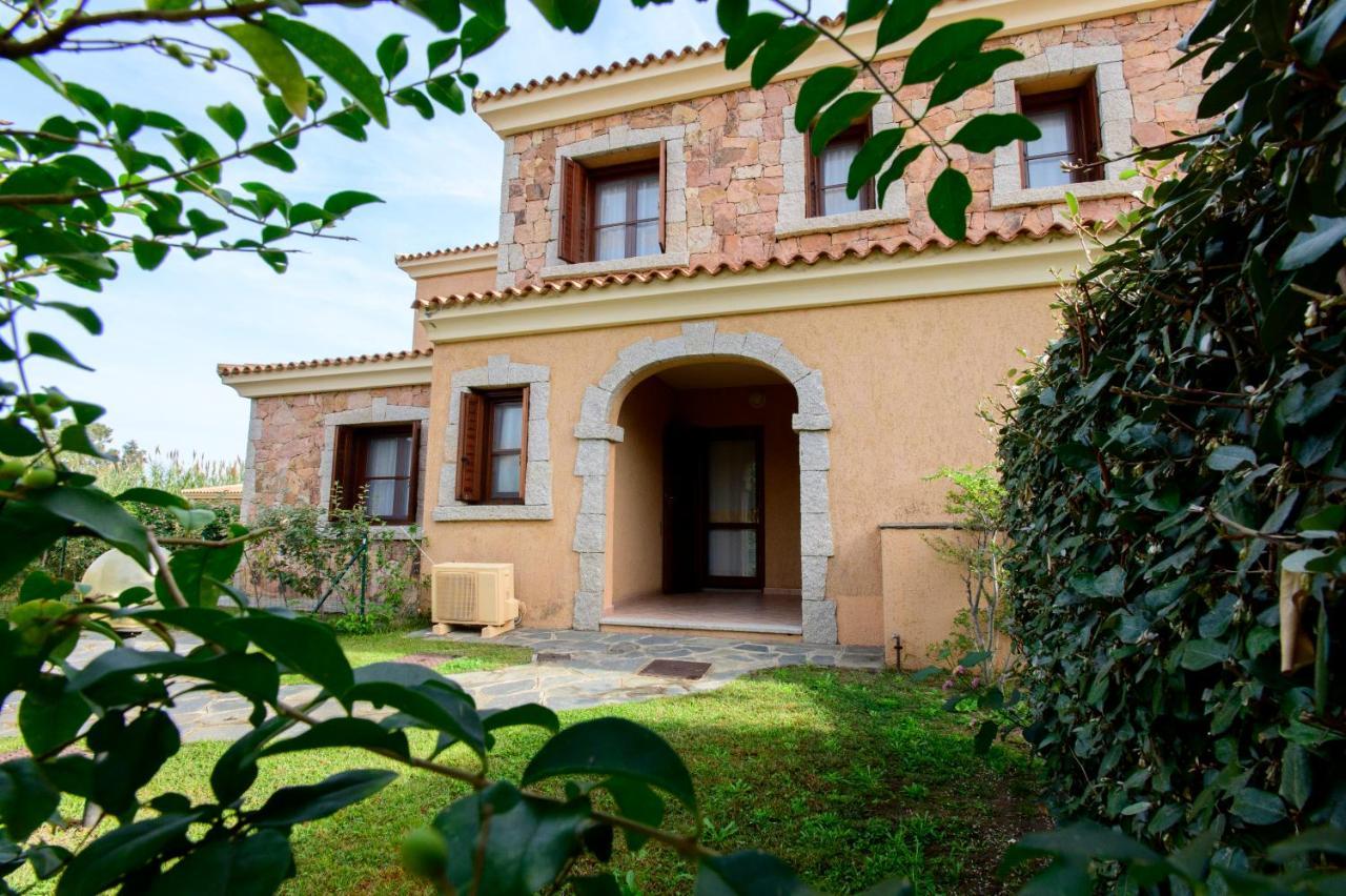 Ville Del Mar San Teodoro  Exterior foto